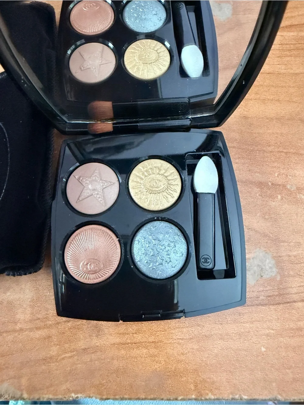 CHANEL LES 4 OMBRES BOUTONS Multi-Effect Quadra Eyeshadow Palette 229